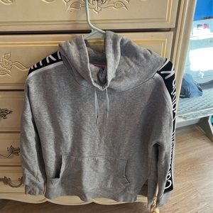 Calvin Klein sweatshirt worn a couple of times in great condition